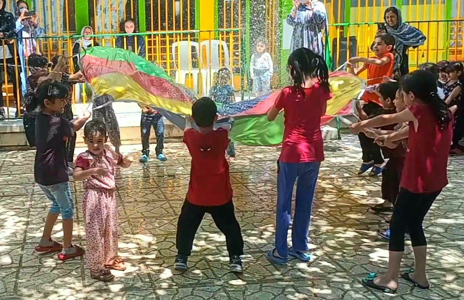 جشن  پرانرژی و شاد، آب و کف در پیش دبستان پریا